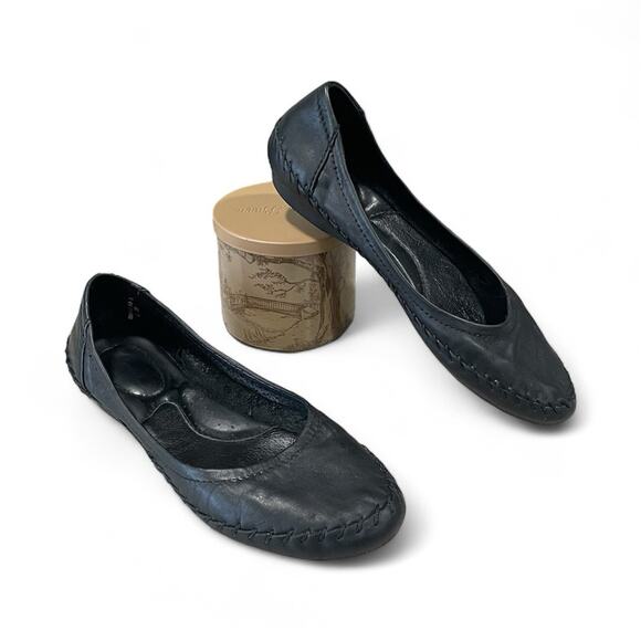 BORN Leather YARA Flats Ballet Women's US 8 /EU 39 Shoes Slip On Black - Picture 1 of 10